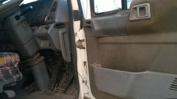 ขายรถพ่วงแม่ลูกไม่ดั้ม HINO เครื่อง EP100 เทอร์โบอินเตอร์ 300 แรงม้า ช่วงล่างเบรคแห้ง คัสซีสวยจัดตลอดเส้น เก๋งสวย แอร์เย็น ทะเบียนพร้อมโอนครับ