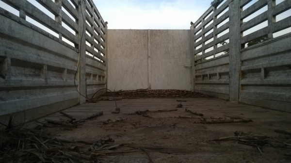 ขายรถพ่วงแม่ลูกไม่ดั้ม HINO เครื่อง EP100 เทอร์โบอินเตอร์ 300 แรงม้า ช่วงล่างเบรคแห้ง คัสซีสวยจัดตลอดเส้น เก๋งสวย แอร์เย็น ทะเบียนพร้อมโอนครับ