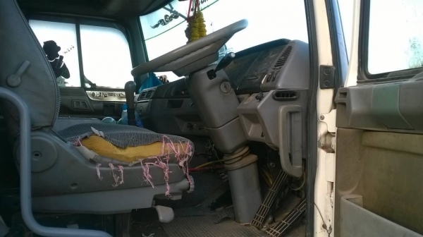 ขายรถพ่วงแม่ลูกไม่ดั้ม HINO เครื่อง EP100 เทอร์โบอินเตอร์ 300 แรงม้า ช่วงล่างเบรคแห้ง คัสซีสวยจัดตลอดเส้น เก๋งสวย แอร์เย็น ทะเบียนพร้อมโอนครับ