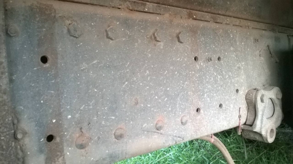 ขายรถพ่วงแม่ลูกไม่ดั้ม HINO เครื่อง EP100 เทอร์โบอินเตอร์ 300 แรงม้า ช่วงล่างเบรคแห้ง คัสซีสวยจัดตลอดเส้น เก๋งสวย แอร์เย็น ทะเบียนพร้อมโอนครับ