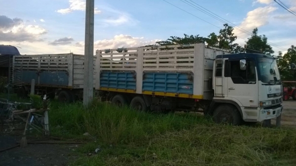 ขายรถพ่วงแม่ลูกไม่ดั้ม HINO เครื่อง EP100 เทอร์โบอินเตอร์ 300 แรงม้า ช่วงล่างเบรคแห้ง คัสซีสวยจัดตลอดเส้น เก๋งสวย แอร์เย็น ทะเบียนพร้อมโอนครับ