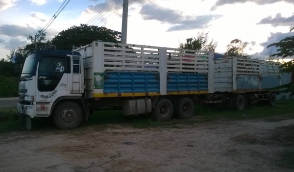 ขายรถพ่วงแม่ลูกไม่ดั้ม HINO เครื่อง EP100 เทอร์โบอินเตอร์ 300 แรงม้า ช่วงล่างเบรคแห้ง คัสซีสวยจัดตลอดเส้น เก๋งสวย แอร์เย็น ทะเบียนพร้อมโอนครับ