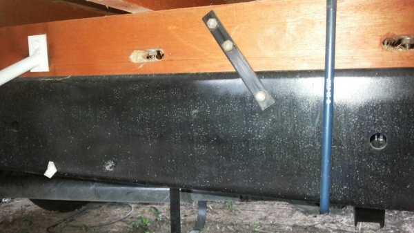 รถฮีโน่ 6 ล้อ หลังถนน  FC9J  175 แรงม้า. ปี 58  (  รถวิ่ง 1,5xx  กว่า กม.  )    สนใจติดต่อ  081 - 6079515