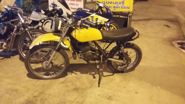 ขายด่วน Suzuki ts 185 twin plug 15000 มีเอกสารจากตำรวจ ขายด่วน Suzuki ts 185 twin plug 15000 มีเอกสารจากตำรวจ