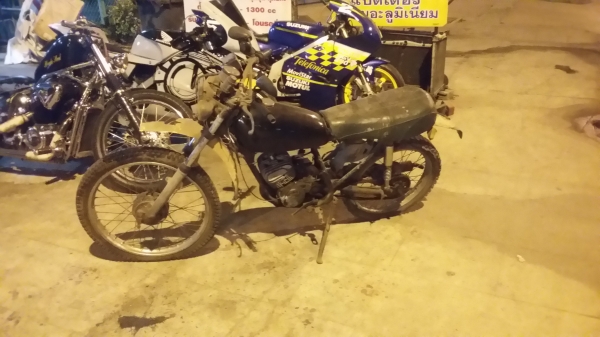 ขาย yamaha dt 100 ไม่มีเอกสาร 10000 บาท