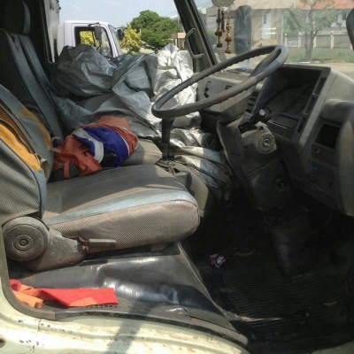 ขาย รถบรรทุก 6 ล้อ HINO FC2W ปี2537 ยาว 5.5 เมตร ขาย รถบรรทุก 6 ล้อ HINO FC2W ปี2537 ยาว 5.5 เมตร