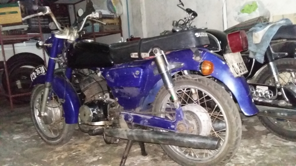 ขายด่วน suzuki k125 mark 2 มีเล่ม 6500 บาท ก่อน 5 มิ.ย. ขายด่วน suzuki k125 mark 2 มีเล่ม 6500 บาท ก่อน 5 มิ.ย.