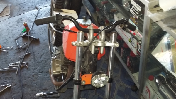 ขายด่วน honda wing 125 หลังแข็ง 8000 บาท