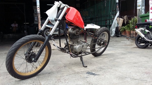 ขายด่วน honda wing 125 หลังแข็ง 8000 บาท