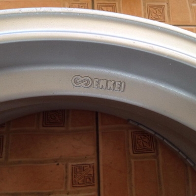 แม็กซ์ 16 นิ้ว ENKEI RACING มี 1 วงครับ 4รู100และ114.3 ตจวส่งได้ แม็กซ์ 16 นิ้ว ENKEI RACING มี 1 วงครับ 4รู100และ114.3 ตจวส่งได้