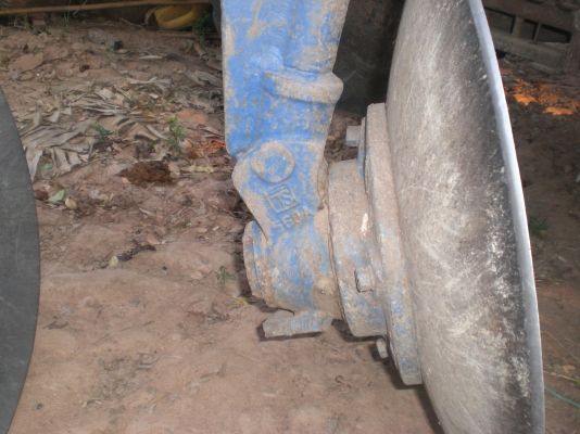 ขายใหม่ ผานสามรถไถฟอร์ด