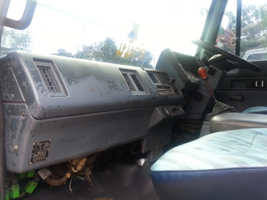 มาอีกแล้วครับ ROCKY นางฟ้า 195 รถสวยมาก สภาพพร้อมใช้ครับ มาอีกแล้วครับ ROCKY นางฟ้า 195 รถสวยมาก สภาพพร้อมใช้ครับ