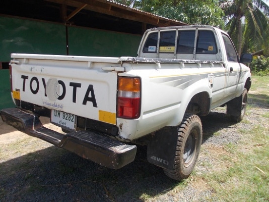 TOYOTA- LN106(Mighty-X 4WD) คานแข็งแท้ สีเดิม จากกรมทางหลวง ไม่มีผุ TOYOTA- LN106(Mighty-X 4WD) คานแข็งแท้ สีเดิม จากกรมทางหลวง ไม่มีผุ