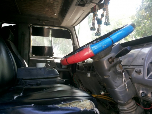 รถบรรทุก 10 ล้อใหญ่ HINO  ดั๊มพ์ได้ ติดแก๊สNGV100\% ราคา 850,000 บ.