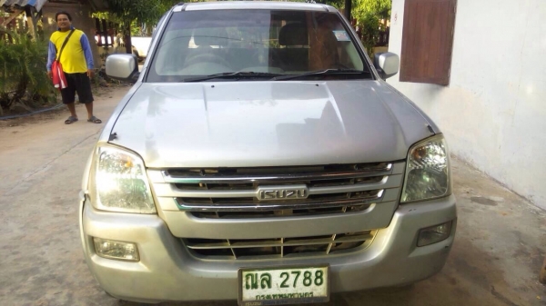 ขาย ดีแม็ค ปี 48 เครื่อง 2,500 SLX ขาย ดีแม็ค ปี 48 เครื่อง 2,500 SLX