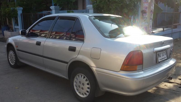 รถบ้านเดิมๆเจ้าของขายเอง Honda City ปี 98 สภาพเครื่องช่วงล่างแน่นดีมาก สีเดิมๆทุกชิ้น ใช้มือเดียว