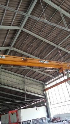 ขายโครงสร้างจนาดกว้าง 20 เมตรยาว 100 เมตรโครงเหล็กบีมหลังคากระเบื้องมีขั้นกลางราคา 3,200,000 บาท