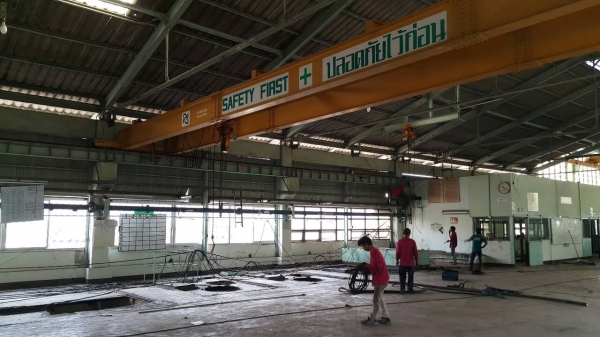 ขายโครงสร้างจนาดกว้าง 20 เมตรยาว 100 เมตรโครงเหล็กบีมหลังคากระเบื้องมีขั้นกลางราคา 3,200,000 บาท