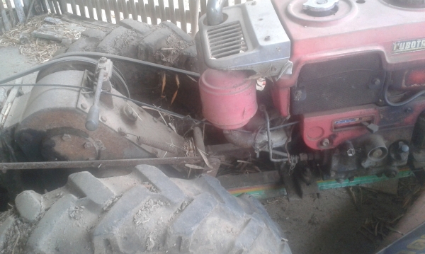 ขายรถอีแต๋นคอลั่นเครื่องคูโบต้าET95พิเสษลดทันที7000บาทสำหรับผู้ที่เอารถมาใส่เองเหลือแค่28000บาทครับ