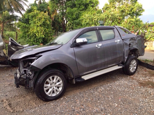 มาสด้าโปรเล่มเเจ้งจอดถอดขายทุกอย่างเครื่องเกียรภายในสวยมากๆๆ