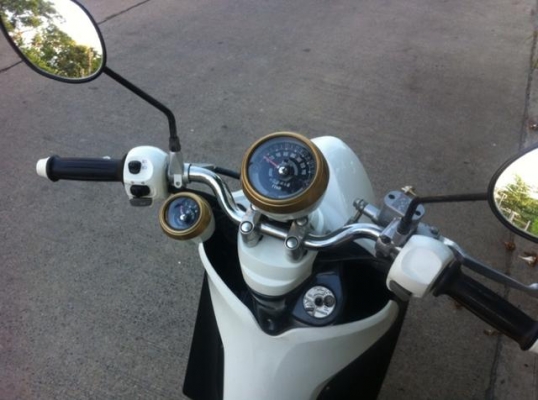 Yamaha Fino Fi หัวฉีด กุญแจรีโมท สีน้ำตาลทอง รถ สวยใหม่