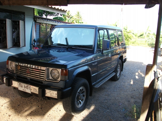 ขาย ปาเจโร่ (เหลี่ยม) 4x4 พร้อมใช้ ไม่แพง