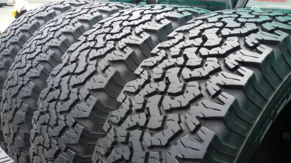 ขายยาง bf all 245/70/16 สภาพสวยครับ ขายยาง bf all 245/70/16 สภาพสวยครับ