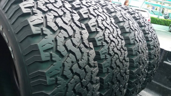 ขายยาง bf all 245/70/16 สภาพสวยครับ ขายยาง bf all 245/70/16 สภาพสวยครับ