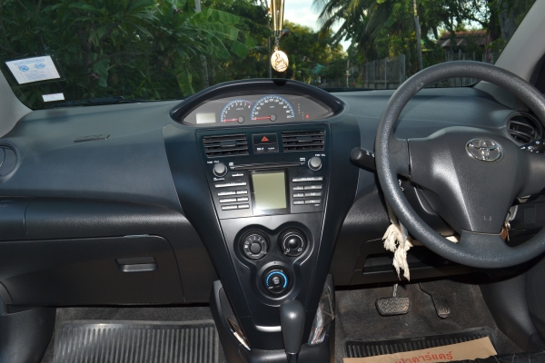 ขาย vios ปี 2010 เจ้าของขายเอง รถ60,000กม. ราคาคุยกันได้