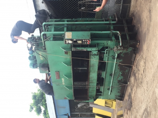 ขายแท่นอัดไฮโดรลิค320ตันหน้าโต๊ะ1.5x2.50เมตรของญี่ปุ่นครับ