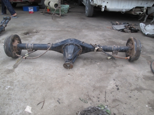 เพลาท้าย ยกเส้น