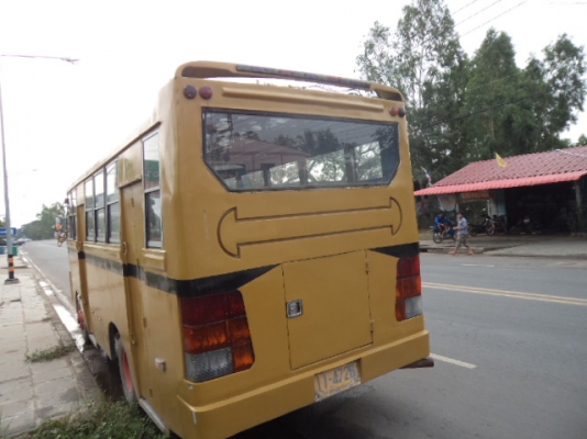 ขายรถ6ล้อ เครื่อง165แรง ช่วงล่างFหน้าFหลังสภาพดีพร้อมใช้