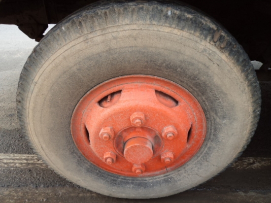 ขายรถ6ล้อ เครื่อง165แรง ช่วงล่างFหน้าFหลังสภาพดีพร้อมใช้