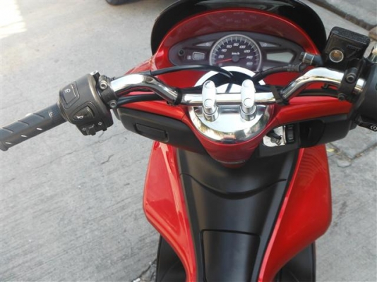 ฉลองตรุษจีน ขาย Honda PCX 125i ปี 54 ราคา 49800