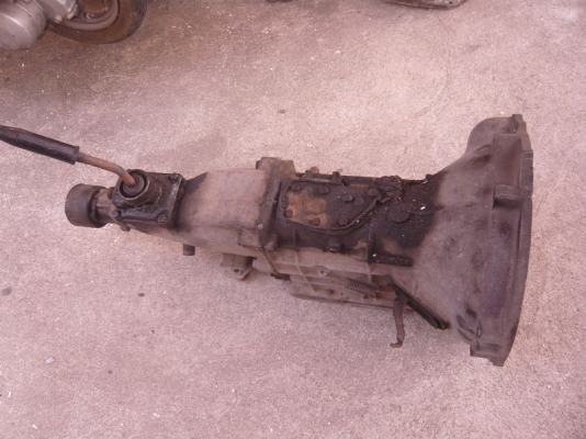 ขายเกียร์ธรรมดาห้าสปีดใส่เครื่อง 3k 4k5k  2950 บาท