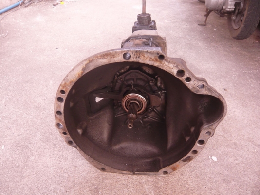 ขายเกียร์ธรรมดาห้าสปีดใส่เครื่อง 3k 4k5k  2950 บาท