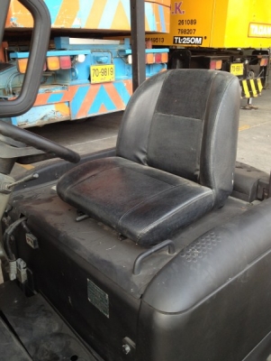 รถฟอร์คลิฟต์ไฟฟ้านำเข้าทำสีใหม่ทั้งคัน พร้อมตู้ชาร์จ TCM 1.5 ตัน รถฟอร์คลิฟต์ไฟฟ้านำเข้าทำสีใหม่ทั้งคัน พร้อมตู้ชาร์จ TCM 1.5 ตัน