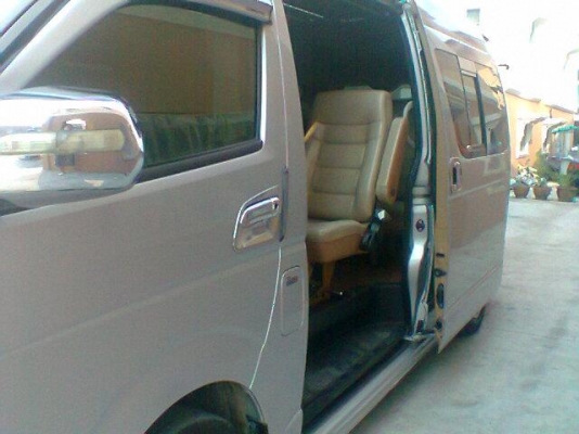 ขายรถตู้ VIP แต่งสวยแล้ว ธันวา 55 9 ที่นั่งสวยพร้อมใช้ อยู่ ชลบุรี ขายรถตู้ VIP แต่งสวยแล้ว ธันวา 55 9 ที่นั่งสวยพร้อมใช้ อยู่ ชลบุรี