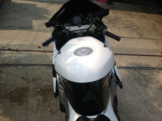 ขายครับแรงมากครับcbr400พร้อมทะเบียน