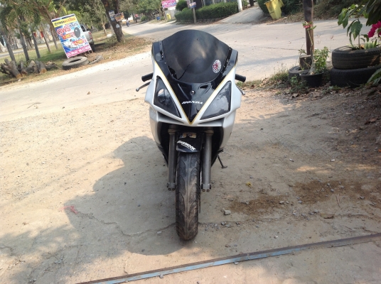 ขายครับแรงมากครับcbr400พร้อมทะเบียน