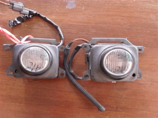 ขายไฟตัดหมอก แอคคอด 95 1 คู่ สีขาวของแท้ครับ  ราคา  900