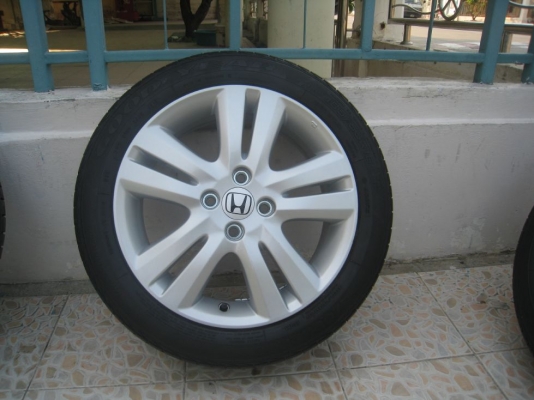 ขายล้อแม็กเดิม Honda Jazz 16"x6" 4รู 100+ยางปี 10 (081-3747940)