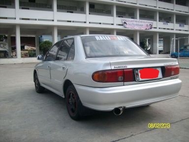 ขาย LANCER สภาพดีมาก สวยจริง วิ่งน้อยมาก ไม่มีผุ สมบูรณ์ทุกอย่าง