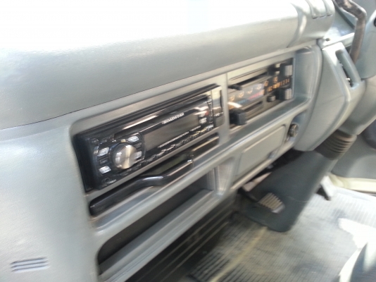 ขายรถ ISUZU ELF ติดเฮียบ แต่งเพียบ ใช้น้อย