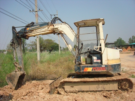 ต้องการขายKOMATSUPC50UU-1