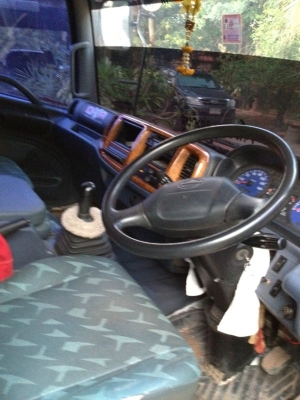 รถฮีโน่ 6 ล้อดั๊ม FC4J  150 แรงม้า ปี 50  สนใจติดต่อ 081 - 6079515