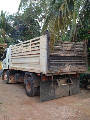 รถฮีโน่ 6 ล้อดั๊ม FC4J  150 แรงม้า ปี 50  สนใจติดต่อ 081 - 6079515