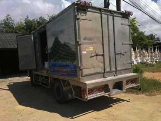 รถอิซูซุ 6 ล้อ ตู้เย็น NPR 120 แรงม้า สนใจติดต่อ 081 - 6079515 รถอิซูซุ 6 ล้อ ตู้เย็น NPR 120 แรงม้า สนใจติดต่อ 081 - 6079515