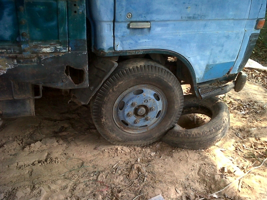 ขายรถหกล้อเครื่อง BU30 เครื่องแห้งๆ ZCสวยตลอดเส้น ขายรถหกล้อเครื่อง BU30 เครื่องแห้งๆ ZCสวยตลอดเส้น