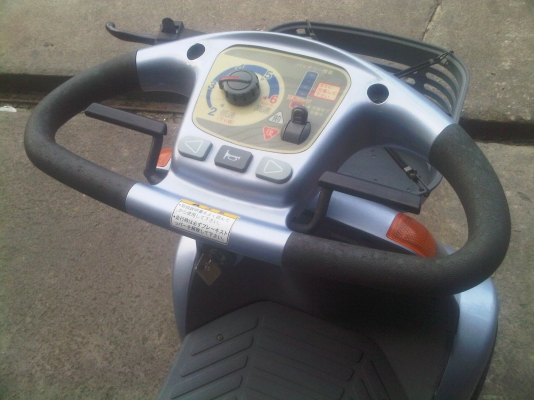 ขายรถไฟฟ้าผู้สูงอายุนำเข้าญี่ปุ่น